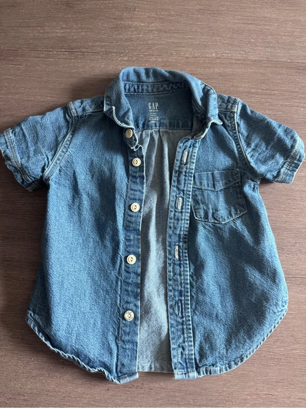 GAP Kids Denim Short-Sleeve Button-Up in Blue